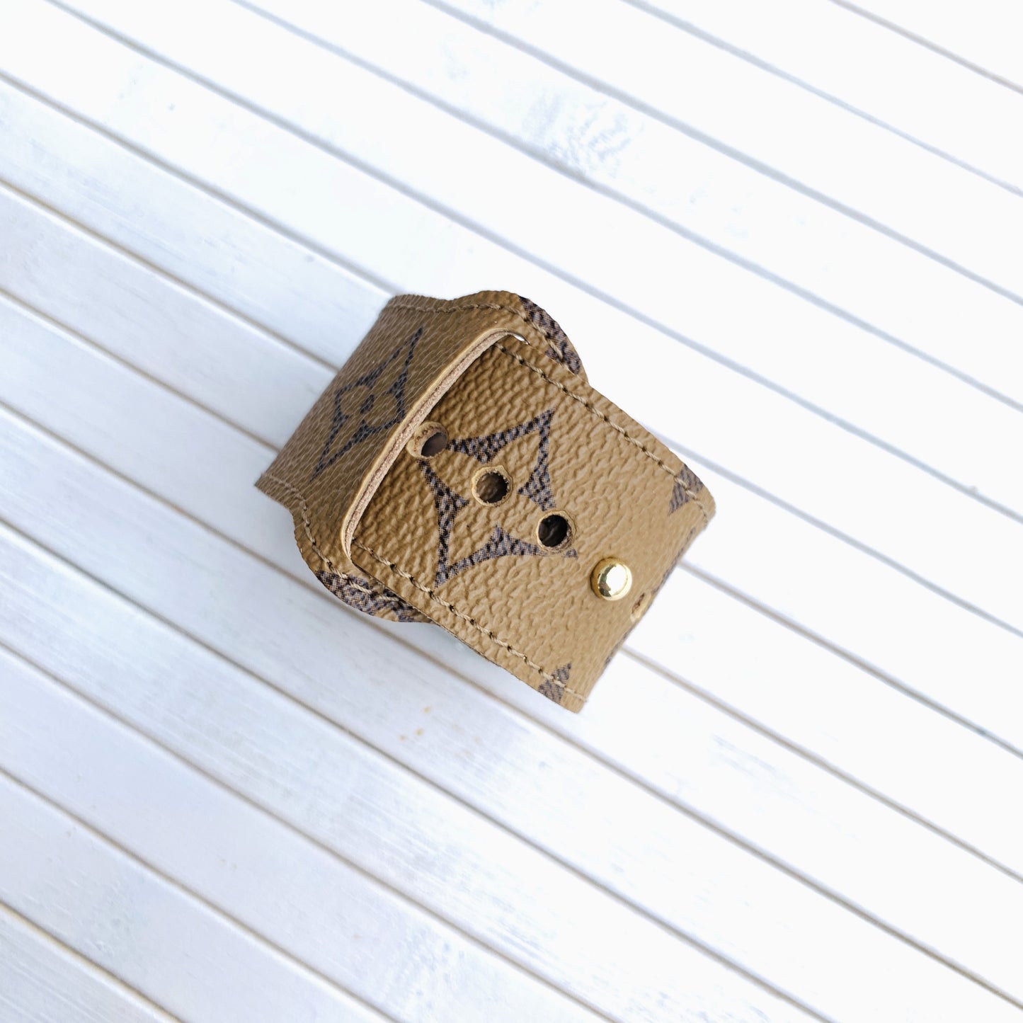 Rever Authentic Apple Watch strap Needle Closure New Model