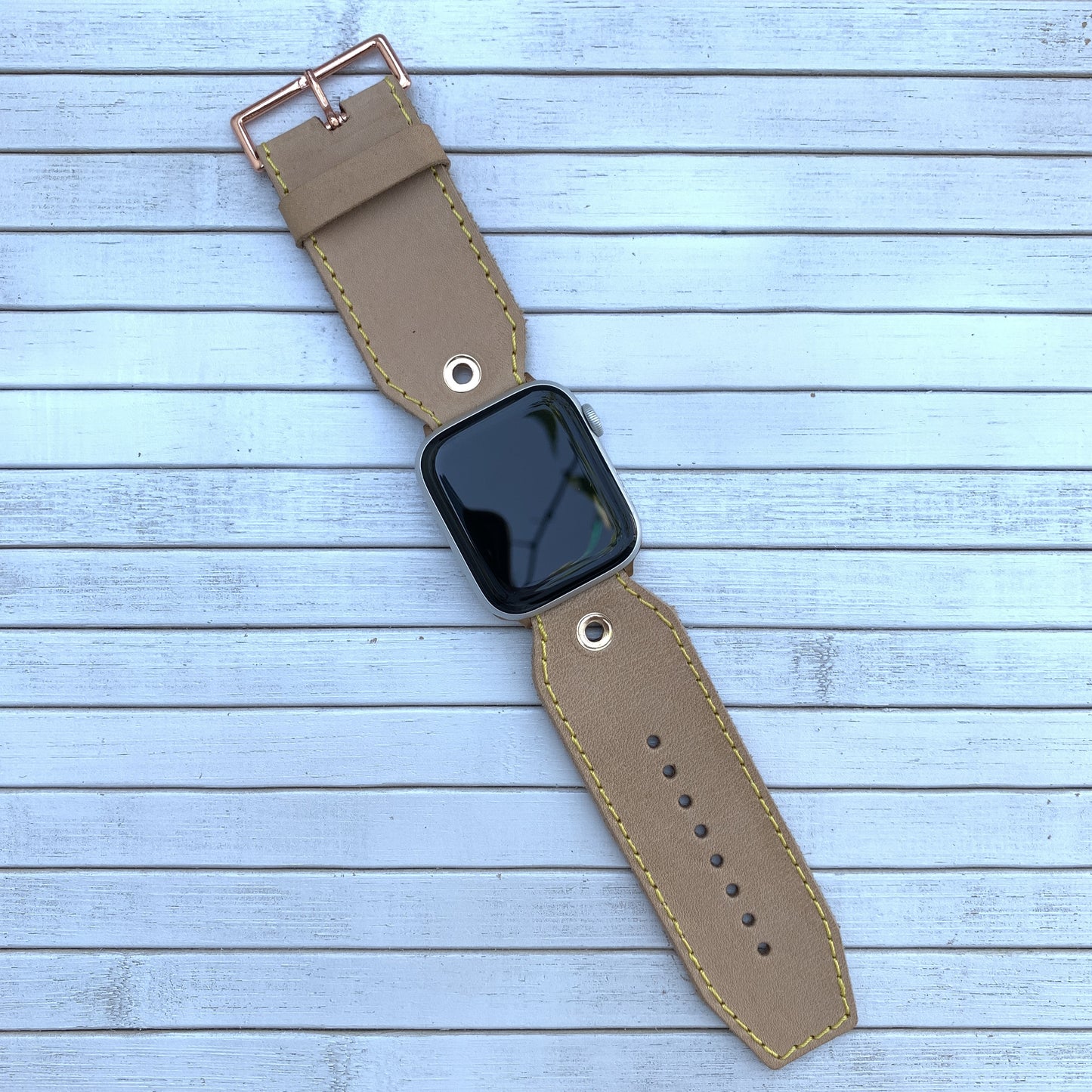 Vacettha Leather Bird eye Apple Watch strap