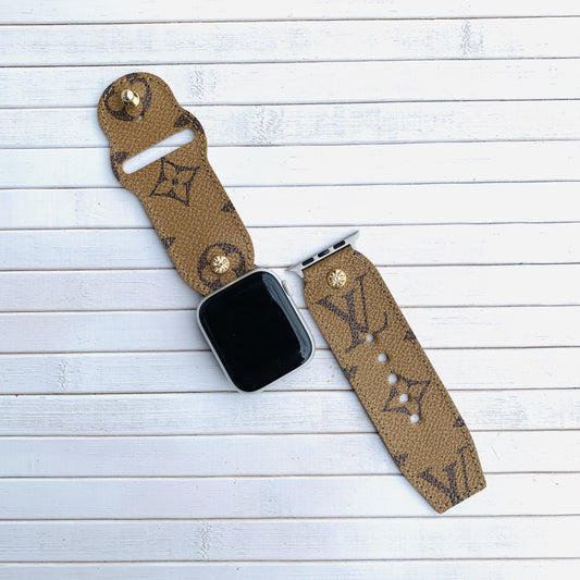 Rever Authentic Apple Watch strap Needle Closure New Model